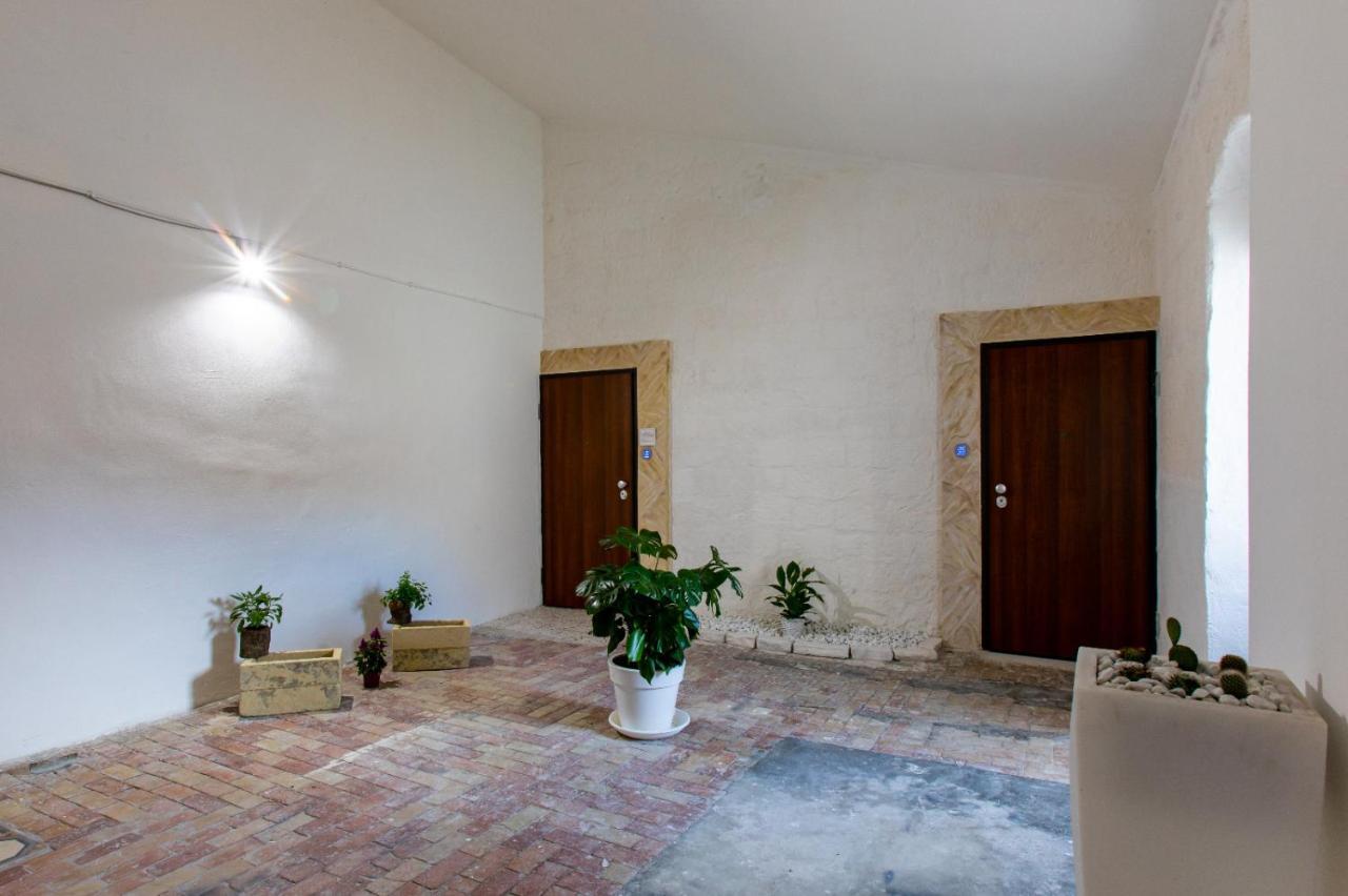 Piazza San Giovanni - Essenze Della Murgia Bed & Breakfast